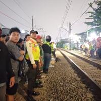 pelajar-tewas-tertabrak-kereta-saat-tawuran-di-kedoya