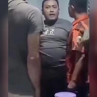 viral-pria-berseragam-pemuda-pancasila-adu-mulut-dengan-lsm-di-kebumen