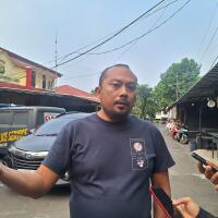 duel-maut-karena-tukang-parkir-merasa-dipelototi-pengantar-galon