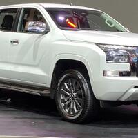 giias-2024-gede-dan-bertenaga-mitsubishi-perkenalkan-generasi-terbaru-dari-triton
