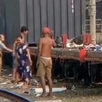 budaya-jelek-oknum-warga-kemayoran-kedapatan-buang-sampah-ke-gerbong-kereta-api