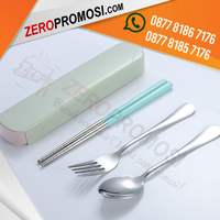persembahkan-kenangan-abadi-dengan-souvenir-set-alat-makan-stainless-custom