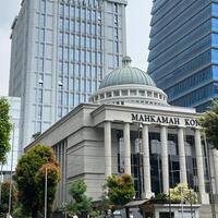 mk-tolak-ubah-syarat-usia-cagub-anwar-usman-tak-dilibatkan-ambil-putusan