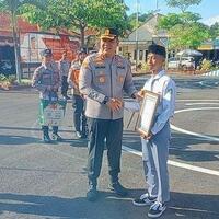 wow-pelajar-pemanjat-tiang-bendera-di-tasik-ditawari-jadi-polisi-tapi-ada-syaratnya