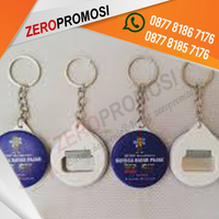 merchandise-gantungan-kunci-pin-unik-dengan-pembuka-tutup-botol