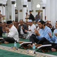 aceh-wajibkan-cagub-cawagub-tes-baca-al-qur-an-kalau-gagal-akan-diganti-yang-lain