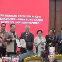 tuduhan-soekarno-berkhianat-dan-dukung-pki-tak-terbukti