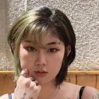 gamers-listy-chan-mualaf-sempat-berhijab-kini-tatonya-curi-perhatian