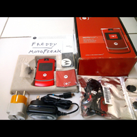 rare-collector-item-motorola-v3-red-project-limited-edition-o2-uk