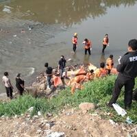 ultah-bawa-sajam-polisi-libatkan-propam-kompolnas-usut-temuan-7-mayat-di-kali-bekasi