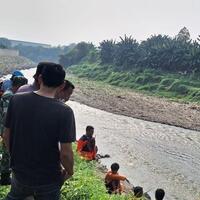 warga-lihat-konvoi-motor-bawa-sajam-sebelum-7-mayat-ditemukan-di-kali-bekasi