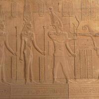 cleopatra-iii-ratu-mesir-kuno-yang-berbagi-suami-dengan-ibunya