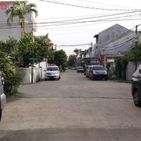 parkir-mobil-di-depan-rumah-tetangga-terancam-penjara-dan-denda-rp-15-miliar