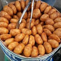 kue-gemblong-manisnya-tradisi-kuliner-indonesia