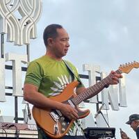 4-pejabat-tinggi-negara-ini-tampil-nge-band-di-ikn-disaksikan-langsung-oleh-jokowi