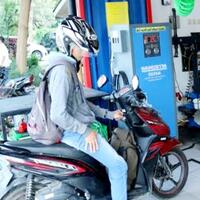 ganti-ban-motor-listrik-ternyata-gak-sembarangan-mekanik-ini-buka-rahasia