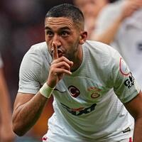 hakim-ziyech-ledek-fans-israel-jika-bukan-anak-dan-perempuan-ya-mereka-akan-lari