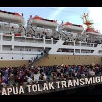 kok-bisa-orang-bebas-bentangkan-spanduk-papua-merdeka-di-depan-gedung-sate