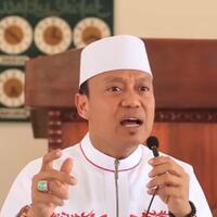 tidak-usah-bercita-cita-jadi-pns-kata-ustadz-das-ad-latif