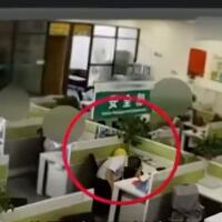 dipecat-karena-tidur-setelah-lembur-akhirnya-gugat-dan-kompensasi-rp-767-juta