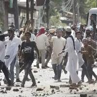 kerusuhan-pecah-di-india-protes-umat-muslim-yang-hendak-mempertahankan-masjid