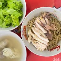 bakmi-acang-dijual-sejak-1969-dari-rp-50-perak-hingga-rp-60-ribu-semangkuk