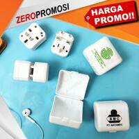 promosi-universal-charger-travel-adaptor-uar01