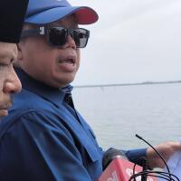 nusron-debat-dengan-kepdes-kohod-karena-ngotot-sebut-area-pagar-laut-sebagai-empang