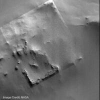 ada-struktur-kotak-aneh-di-mars-elon-musk-harus-diinvestigasi