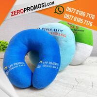 bantal-leher-custom-request-logo-promosi-brand-souvenir