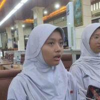 hanifah-siswi-sman-7-cirebon-bongkar-pemotongan-pip-kemendikdasmen-tegaskan-ini