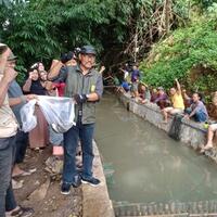 bersih-dari-sampah-saluran-irigasi-ini-jadi-lokasi-mancing-mania