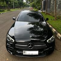 mercedes-benz-e300-black-2021