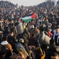 warga-palestina-demo-tolak-hamas-di-gaza