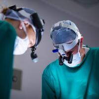 dokter-di-china-keliru-cabut-gigi-dan-memasukkannya-kembali-secara-paksa