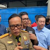 wamenaker-ri-geram-saat-sidak-gudang-penahan-ijazah-karyawan-banyak-yang-janggal