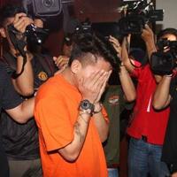 siapa-artis-berinisial-tb-di-bali-yang-pernah-dijual-mantan-muncikari-robby-abbas