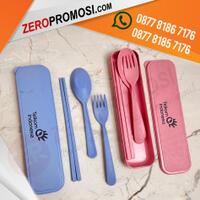 souvenir-set-alat-makan-portable-plastik-custom-logo
