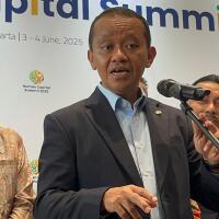 bahlil-kalau-ada-yang-bilang-lapangan-kerja-tidak-ada-jangan-kufur-nikmat