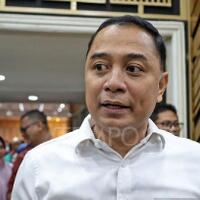 wali-kota-surabaya-segel-minimarket-tanpa-jukir-resmi