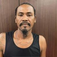 pria-berjengkot-ini-ditangkap-polres-lamongan-gara-gara-curi-ayam-harga-rp-10-juta