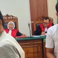 dua-mahasiswa-pelayaran-surabaya-divonis-8-bulan-penjara-akibat-keroyok-adik-kelas