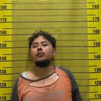 melawan-pelaku-pembunuh-mayat-dalam-kardus-di-gresik-dihadiahi-timah-panas