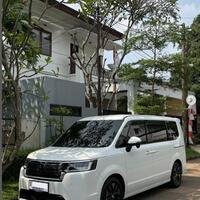 honda-step-wgn-20-hybrid-cvt-thn-2025