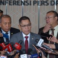 pimpinan-dpr-ungkap-gaji-15-tahun-tak-naik-singgung-kondisi-ekonomi