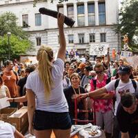 mencengangkan-perempuan-di-mojokerto-yang-sudah-menjanda-ini-dirudapaksa-oleh-wanita