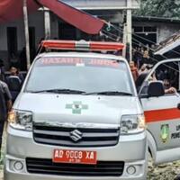 tukang-becak-asal-pacitan-meninggal-diduga-kena-gas-air-mata-saat-demo-di-solo