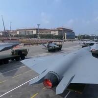 seukuran-jet-tempur-china-pamer-desain-drone-tempur-di-parade-militer