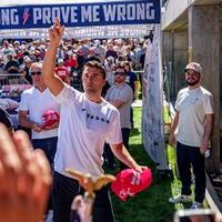 influencer-pro-trump-tewas-ditembak-ini-respons-as