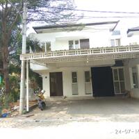 dijual-rumah-siap-huni-lokasi-perum-green-court-kapuk-security-24-jam